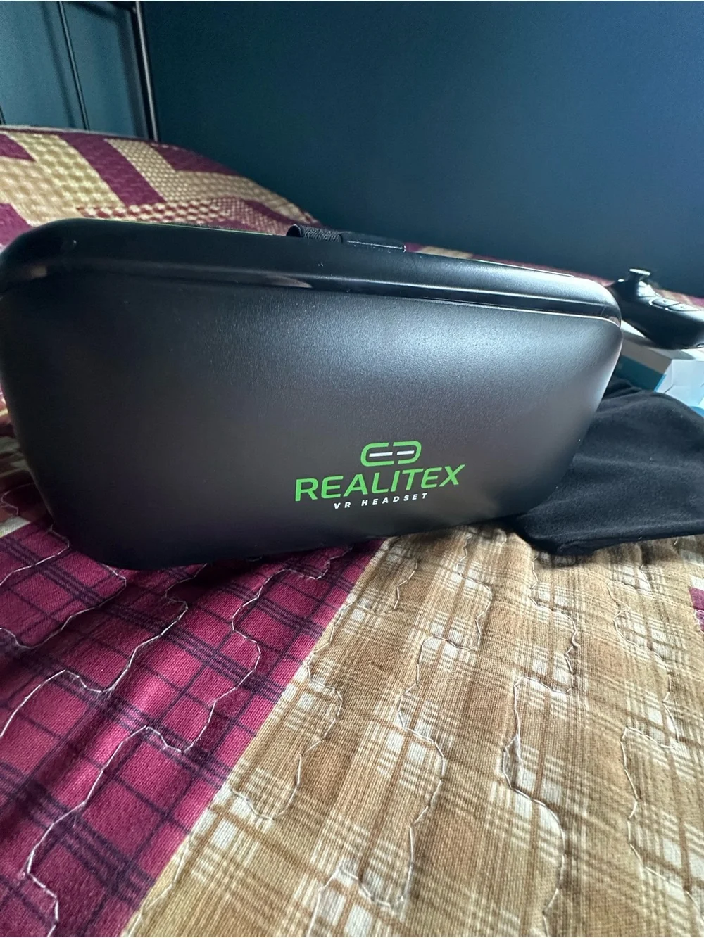 Black Virtual Reality Headset - VR, AR & Accessories